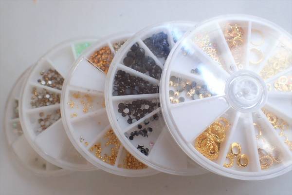 秋冬仕様。大人辛口ハーフフレンチの簡単なやり方【マニュキュアでセルフネイル】