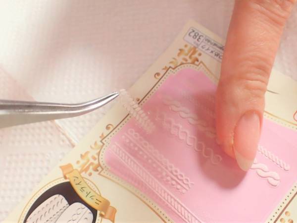 ニットネイルの簡単なやり方【マニキュアでセルフネイル】