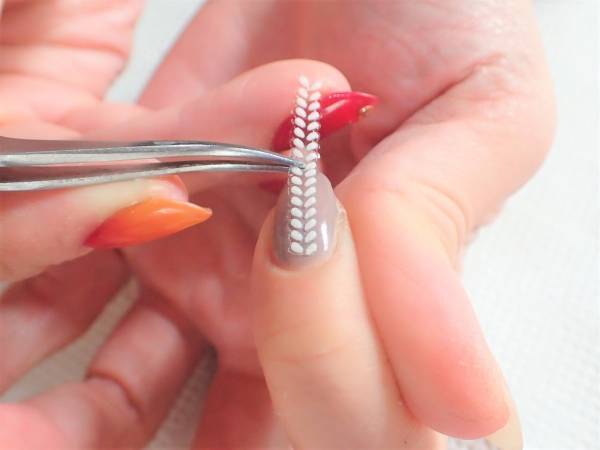 ニットネイルの簡単なやり方【マニキュアでセルフネイル】