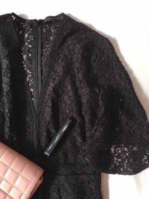 ZARAで楽しむシャネル流リトルブラックドレス