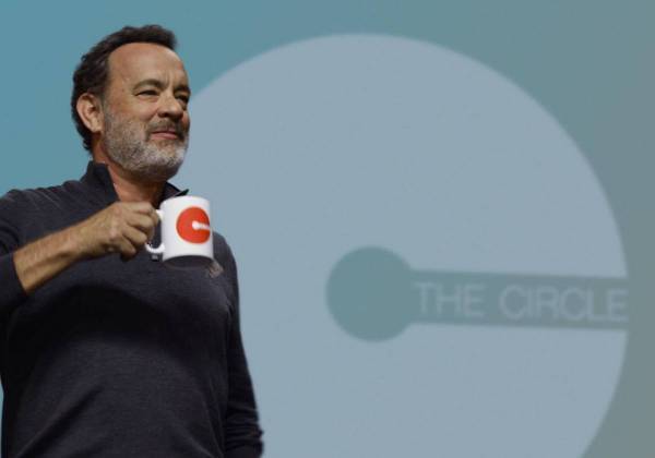 映画『ザ・サークル』に考える、未来のSNS社会の光と影- 古川ケイの「映画は、微笑む。」#28