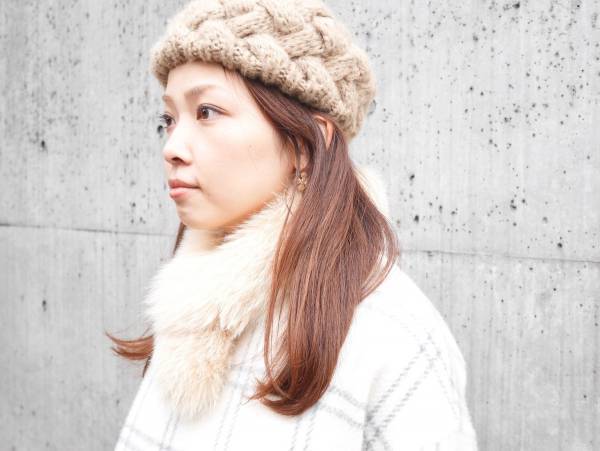 【おしゃれびとスナップ＃26】顔色がぱっと明るく。大人に似合う甘すぎない白コート