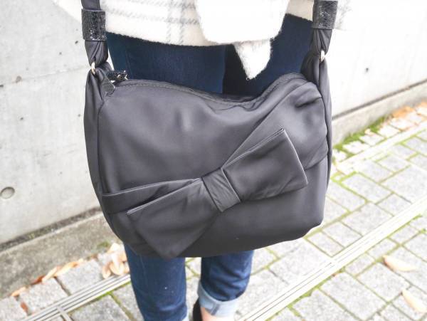 【おしゃれびとスナップ＃26】顔色がぱっと明るく。大人に似合う甘すぎない白コート