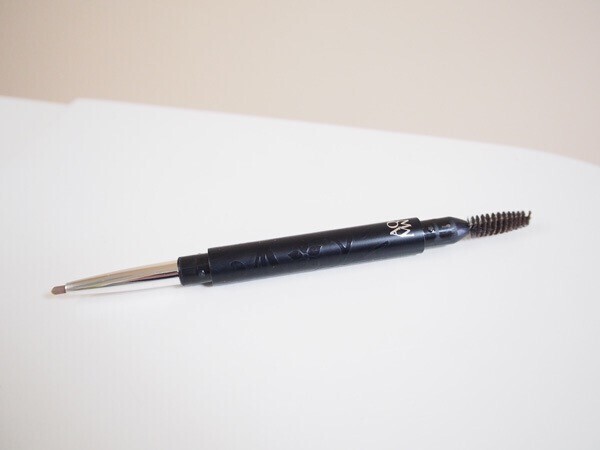 美眉づくりに欠かせないコスメの選び方・使い方