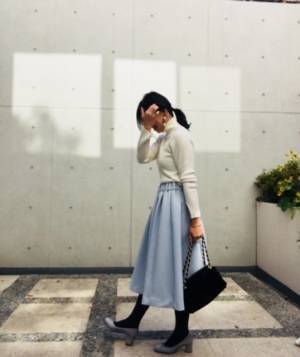 「ウインターパステル」で冬コーデを華やかリッチに仕上げる