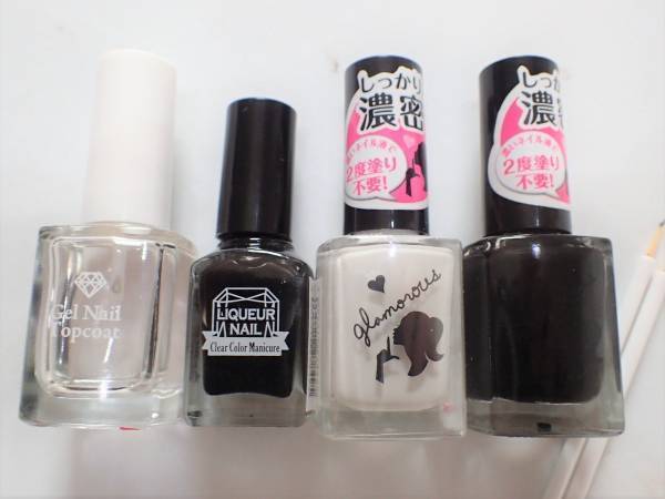 北欧風ネイルの簡単なやり方【マニキュアでセルフネイル】