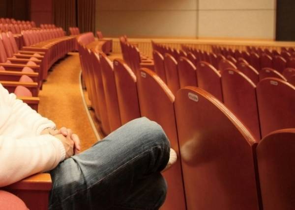 大人の趣味としての「観劇」。おすすめ公演からマナーまで【新世界を嗜む】