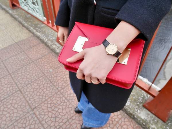 【おしゃれびとスナップ＃32】華やかなスカーフを、さらっと足していまっぽく