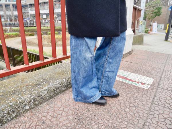 【おしゃれびとスナップ＃32】華やかなスカーフを、さらっと足していまっぽく