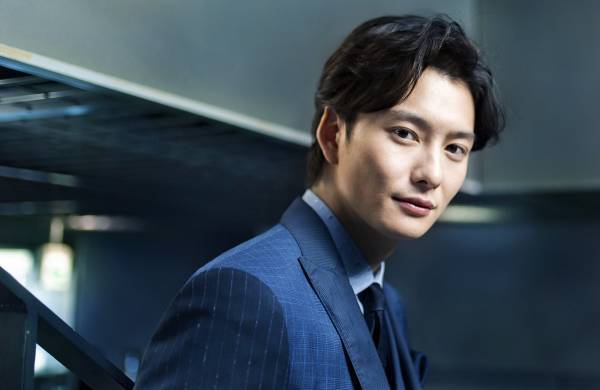 岡田将生「人と人とのバランスを楽しみながら、自分を知っていく」――自分らしさのヒント