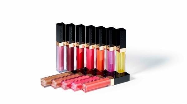 SUQQUから初の多色展開となる「フロウレス リップ グロス」がデビュー