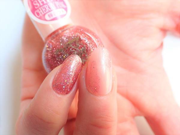 2018年トレンドカラー「ピンク」で作るハンサムネイル【マニキュアでセルフネイル】