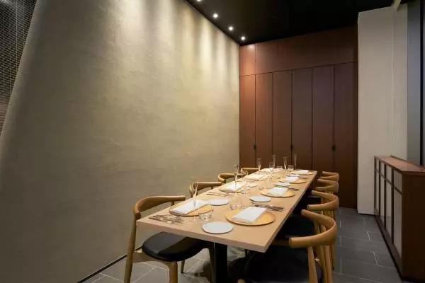 Toyo restaurant 03211875