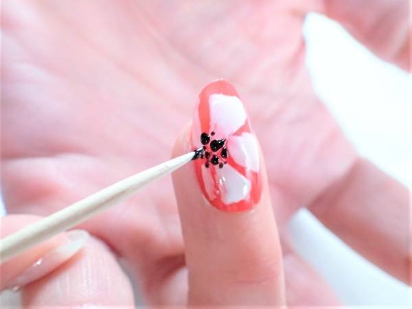 イエロー×レッドでつくる大人春ネイル【マニキュアでセルフネイル】