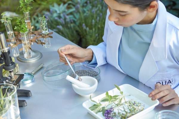 統合医療に基づいたオーガニック医薬部外品「DUAL ORGANIC」が誕生