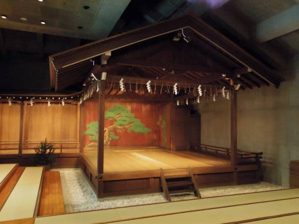 この春は「ふらっと能楽体験」で日本の伝統芸能の奥深さに触れてみよう