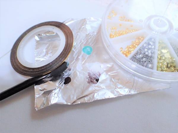 イエロー２度塗りがコツ！　爽やかフラワーネイル【マニキュアでセルフネイル】