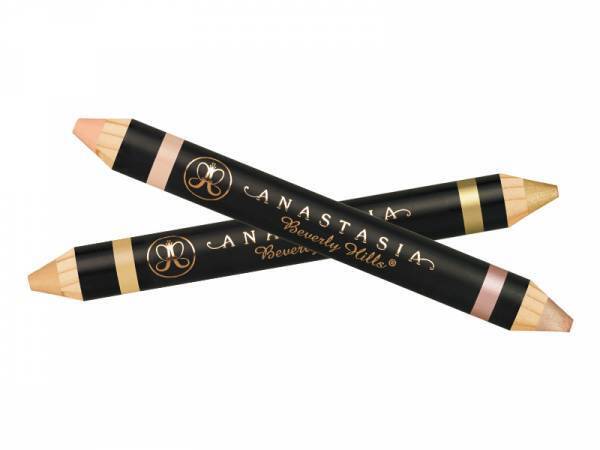 新しく、私らしく。軽やかに色めく・艶めく春のメイクアップ【美活手帖＃12】