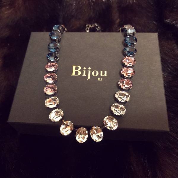 Bijou R.Iのビジューアイテムでファビュラスな首元に【NaméCollection #１】