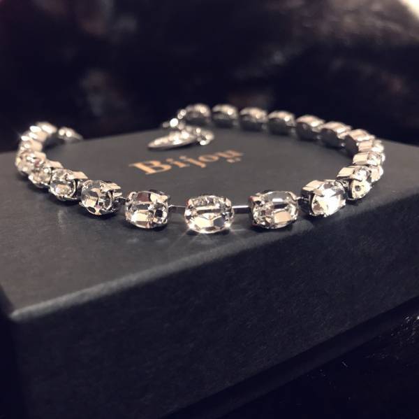 Bijou R.Iのビジューアイテムでファビュラスな首元に【NaméCollection #１】