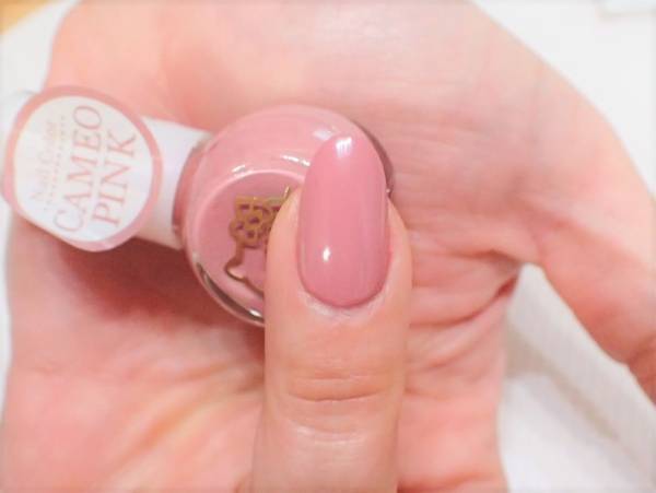 大人ピンクとレースのきちんとネイル【マニキュアでセルフネイル】