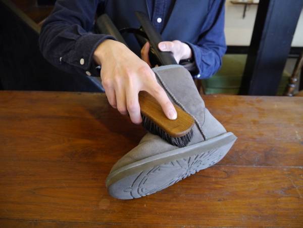 ムートンブーツのお手入れ方法