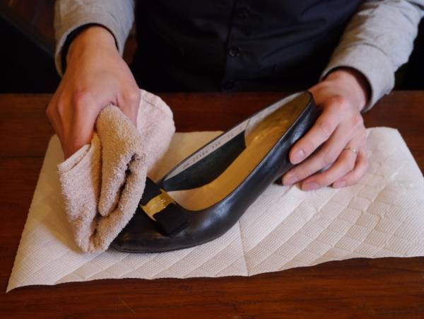 革靴が濡れたときのお手入れ方法