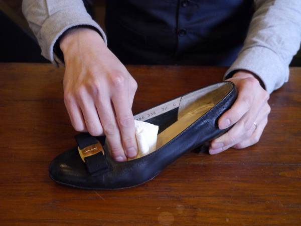 革靴が濡れたときのお手入れ方法