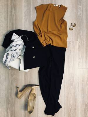 UNIQLOのアンクルパンツが優秀。７日分の上品コーデ、考えました