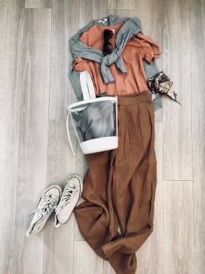 UNIQLO UVカットカーディガンが優秀。７つの上品コーデ、考えました