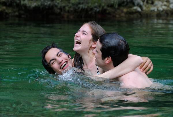 映画『最初で最後のキス』感想。“今を生きる若者たちの悩み” 16歳の恋と友情をビタースイートに描いた青春映画！