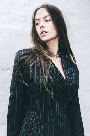 骨格診断でわかるあなたに似合うファッション！　ストレート・ウェーブ・ナチュラル