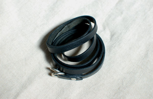 PRADAのバッグと靴がアクセント。初夏の週末華やぎコーデ