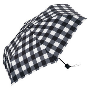 【プレゼント】一振りで雨粒をオフ。『unnurella（アンヌレラ）』を計５名様にプレゼント