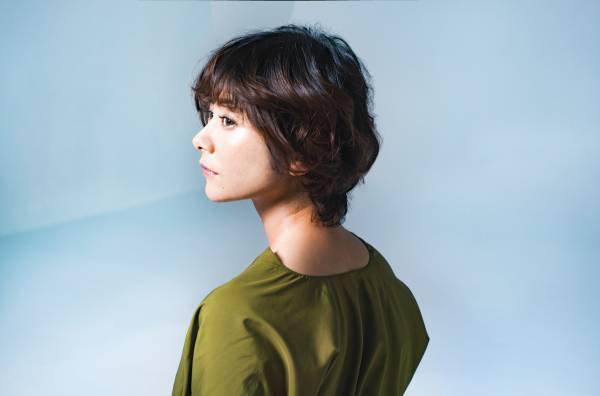 真木よう子「うまくやる必要なんてない。自分が納得できる人生を選ぶだけ」