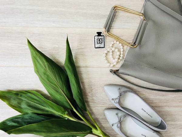 GUタイトスカートが優秀。もっと素敵に、上質に見せる配色のコツ