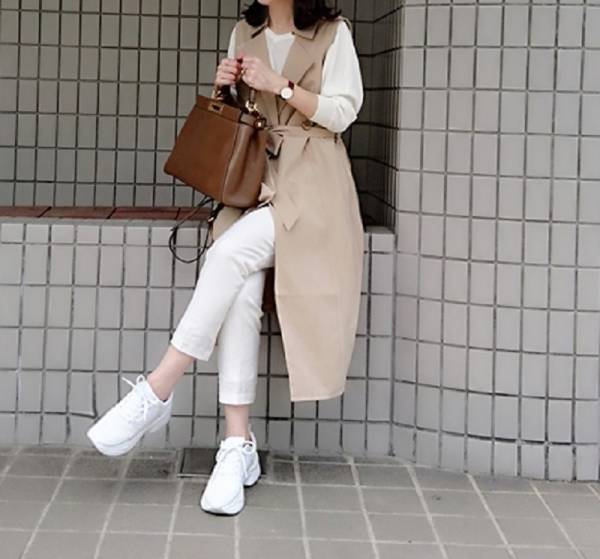 ZARAのスニーカーが優秀。大人が品良く履けるデザインです