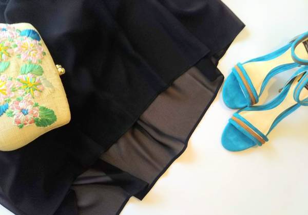 楽なのに上品だから嬉しい。裾が揺れるスカートで気分が上がる