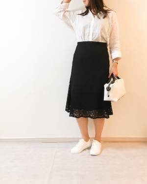 GU白スニーカーが優秀。こなれカジュアルがきれいめに仕上がります