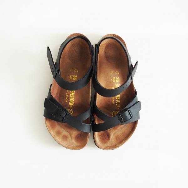 夏に心地よい素材。パタゴニアの華やかトップスがお気に入り