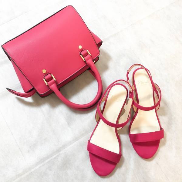 UNIQLOのシフォンプリーツスカートが優秀。白×赤のきれいめ夏コーデに