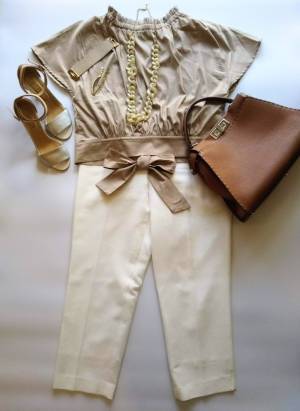 白パンツが１枚あるといい。辛口にも甘口にも着こなせるから