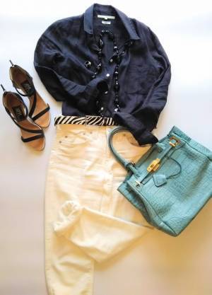 大人可愛いは目指さない。媚びない服で作る女性らしいスタイル