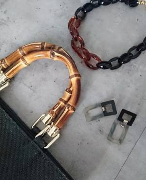 シンプルコーデを格上げするアクセサリー使い３つのコツ