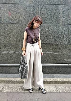 シンプルコーデを格上げするアクセサリー使い３つのコツ