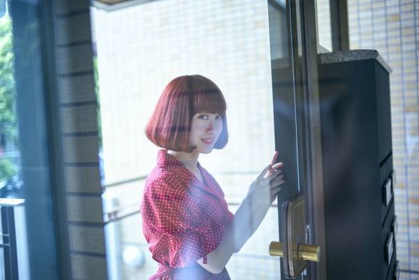 自分の「嫌だ」を大事にする。「LEBECCA boutique」赤澤えるが考える自分らしい装い