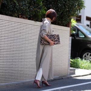 おしゃれな人は８月後半、白をアクセントに使う