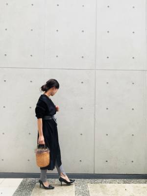 GUのグレーレギンスがおすすめ。１枚あれば旬の足元になります