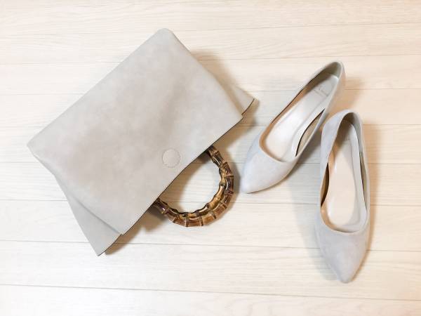 UNIQLOのワッフルTが優秀。ロングスカートのトップスにもぴったりです