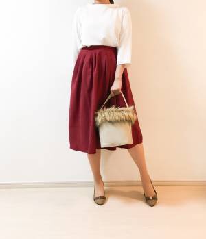 UNIQLOのドレープTブラウスが優秀。主役アイテムを品良く引き立てます